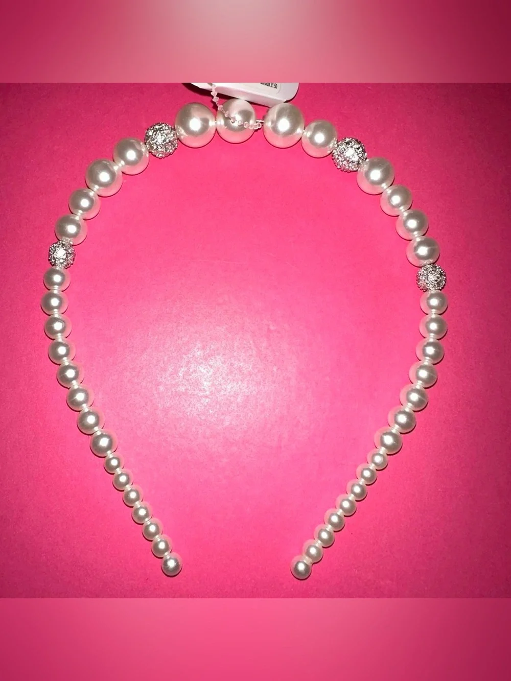 Pearl rhinestone elegant hair band.